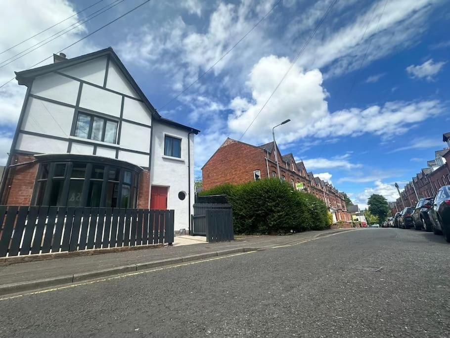 Friars Bush House Belfast - Stunning 4 Bedroom Detached House In Exclusive Queens Quarter Luxury Belfast City Centre Екстериор снимка